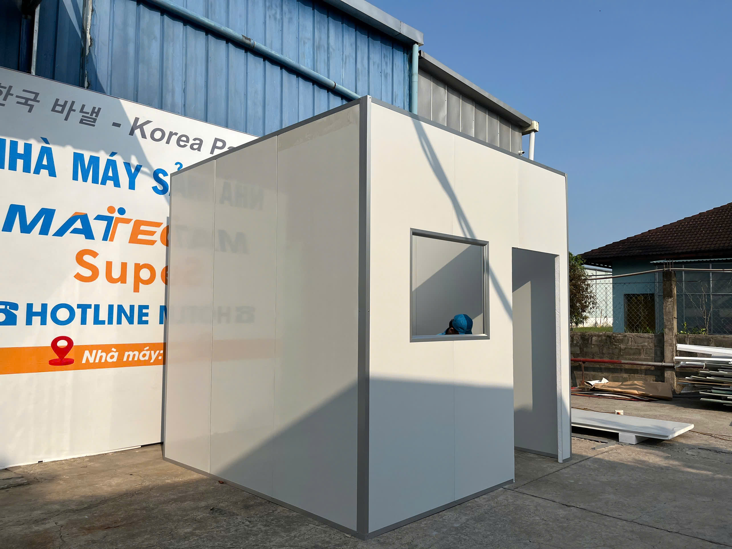 Lắp trần panel cách nhiêt ngang 3m không cần khung